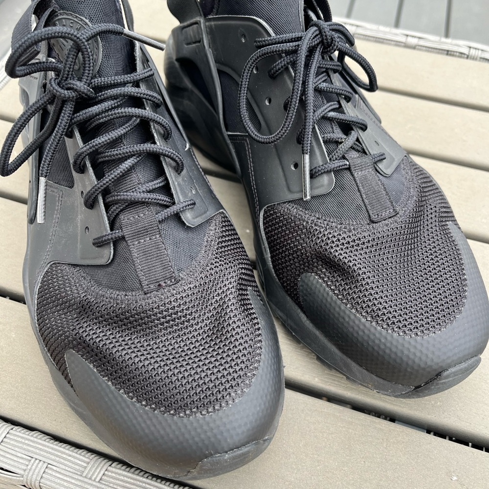 Nike Air Huarache Run Triple Black Men’s 9.5 819685-002 Clean & Ready to Wear - Picture 5 of 8
